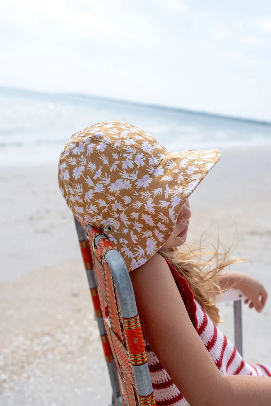 ACORN KIDS - DAISY CHAIN WIDE BRIM REVERSIBLE SUNHAT: GOLD, CREAM AND PINK