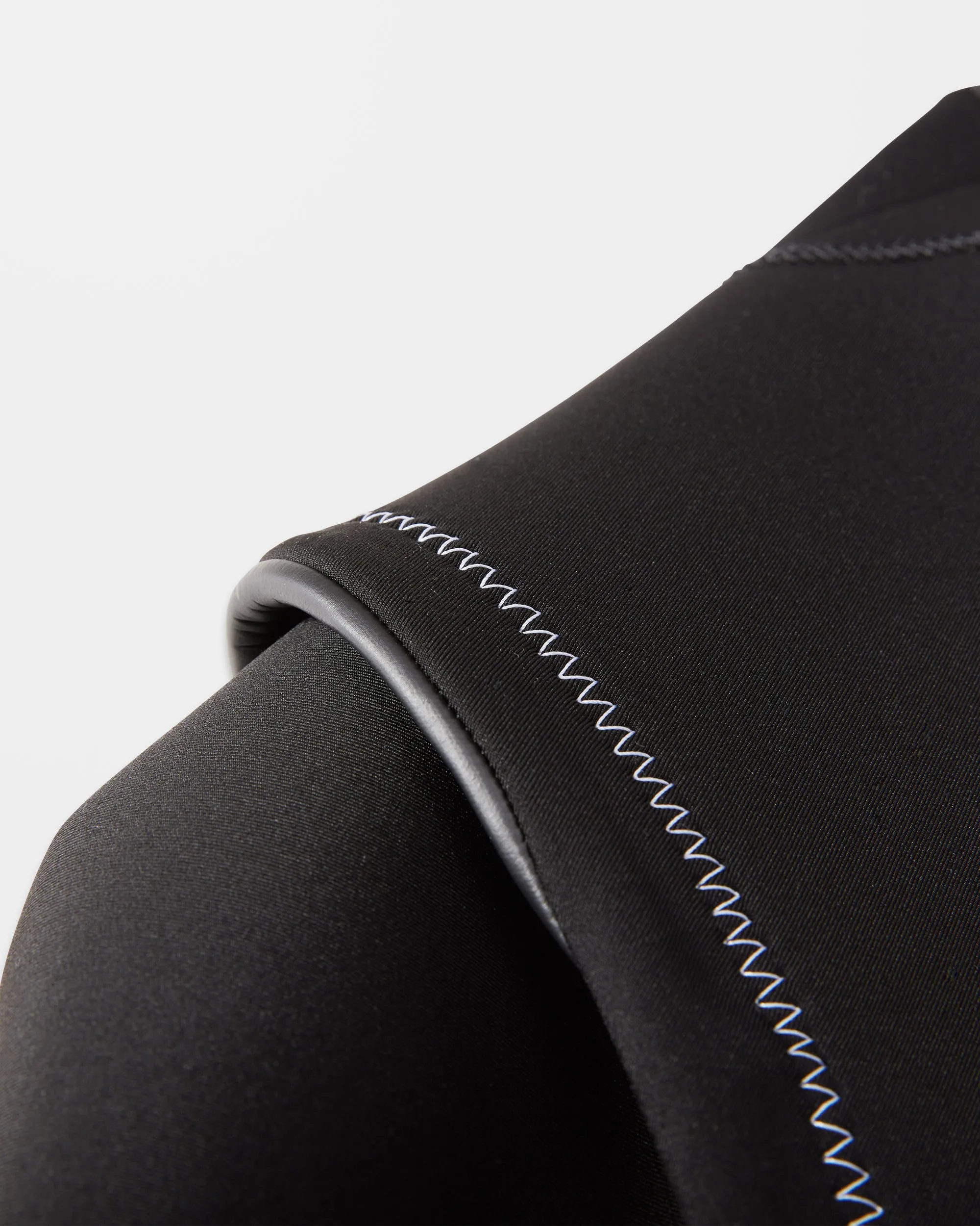 Modulator 2/2Mm Long Sleeve Full Wetsuit - BLACK