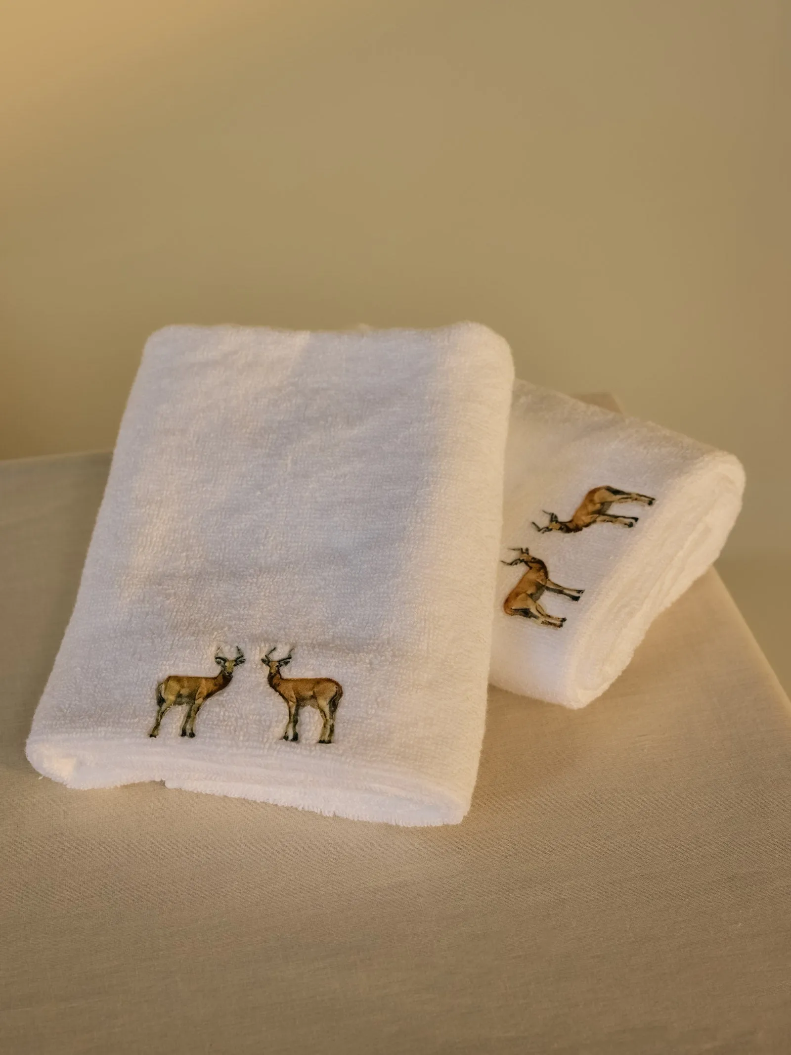 Reedbuck White Hand Towel (set of 2)